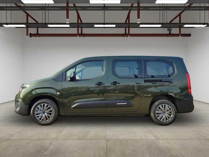 Neu Citroën Berlingo 131 PS (96 kW) 2026 Grün Van / Kleinbus