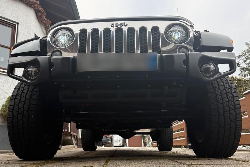 Gebraucht Jeep Wrangler Sahara 284 PS (208 kW) 2012 Schwarz SUV
