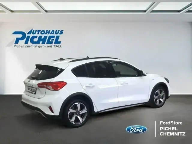 Usata Ford Focus Active 150 CV (110 kW) 2019 Bianco Berlina