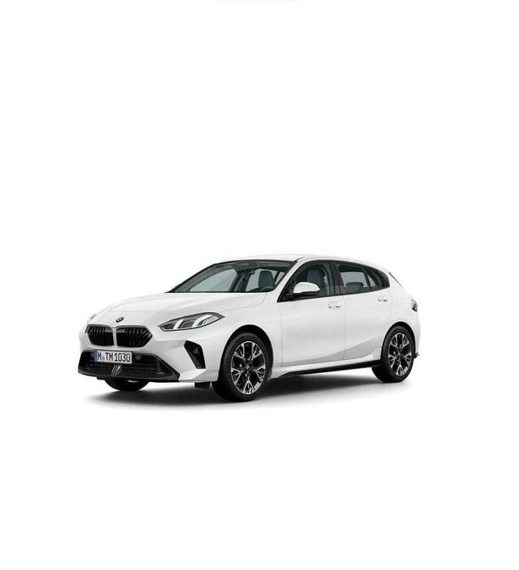 Alpinweiß uni Neu 2025 BMW 120 M Sport Kleinwagen | 32.639 € (Superpreis) - Bild 1/3