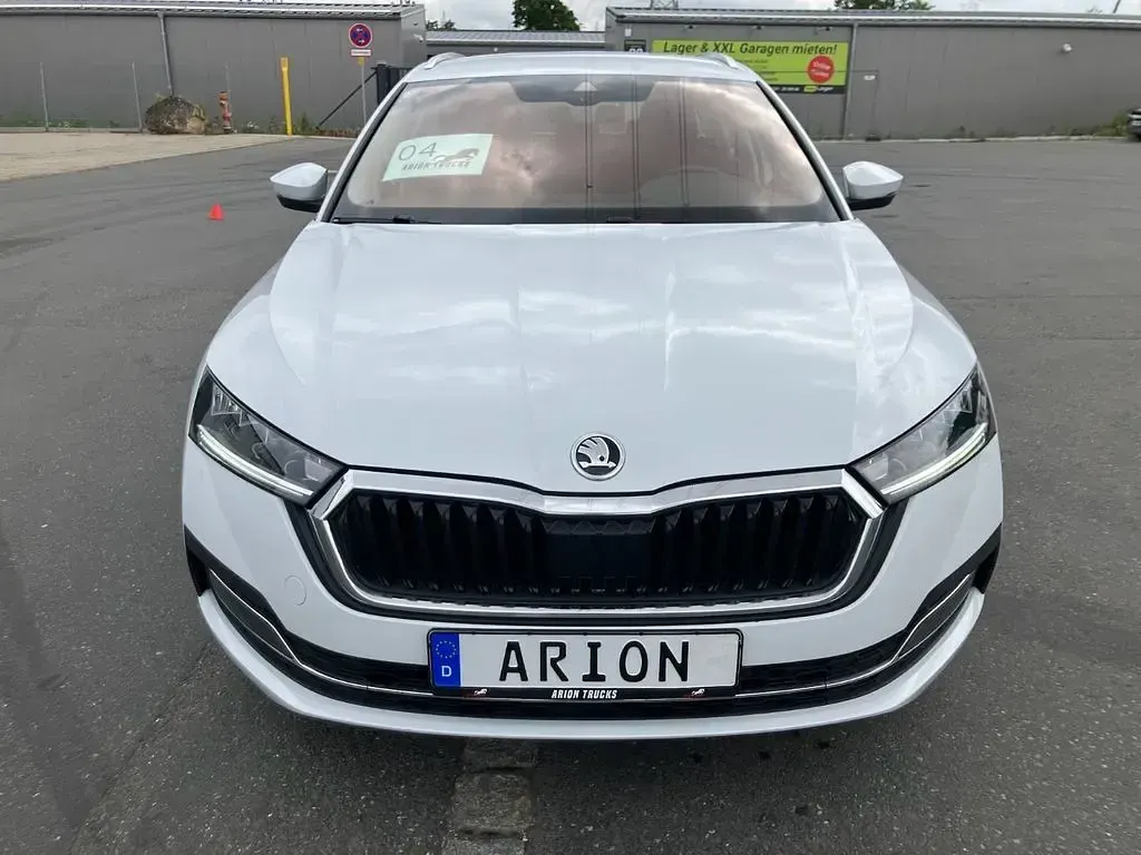 Gebraucht Skoda Octavia Ambition 116 PS (85 kW) 2022 Weiß Kombi