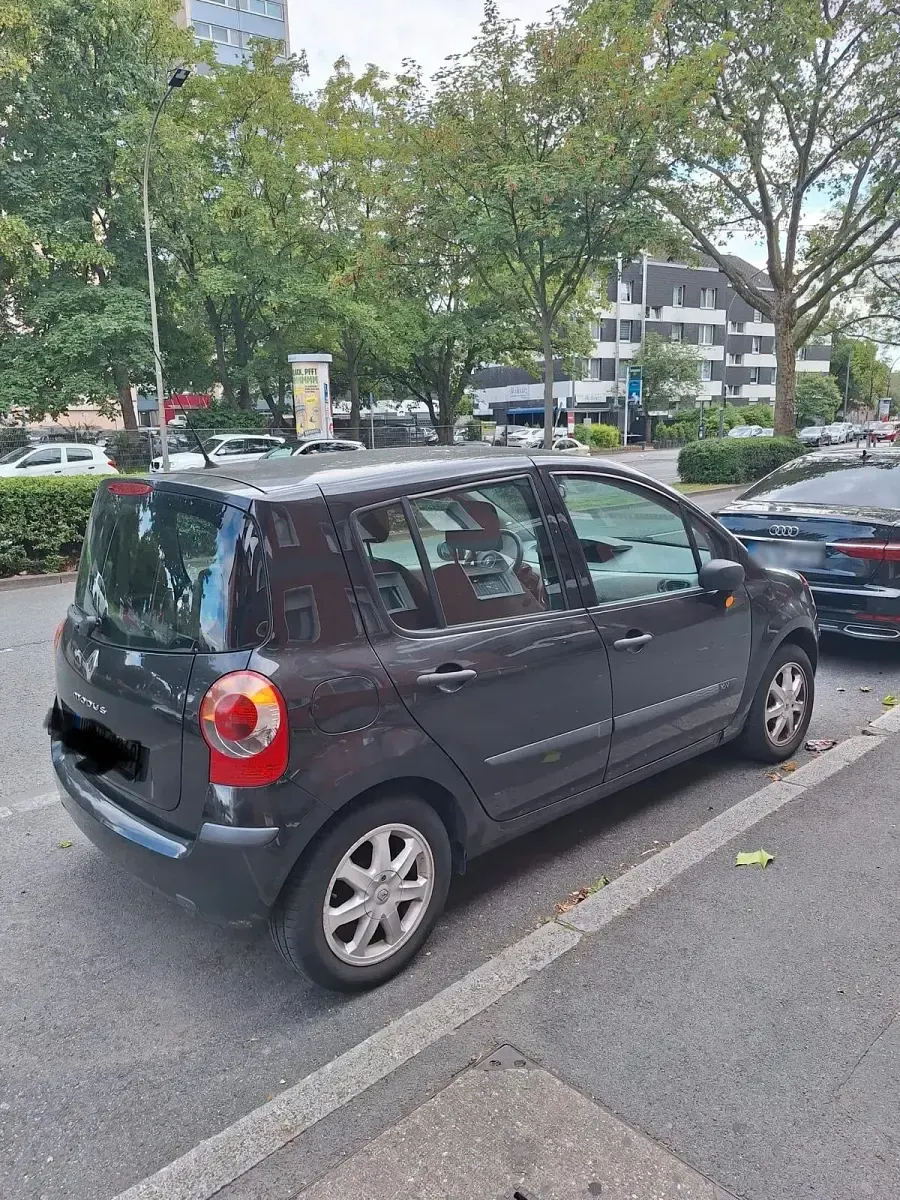 Gebraucht Renault Modus 75 PS (55 kW) 2006 Schwarz Van / Kleinbus