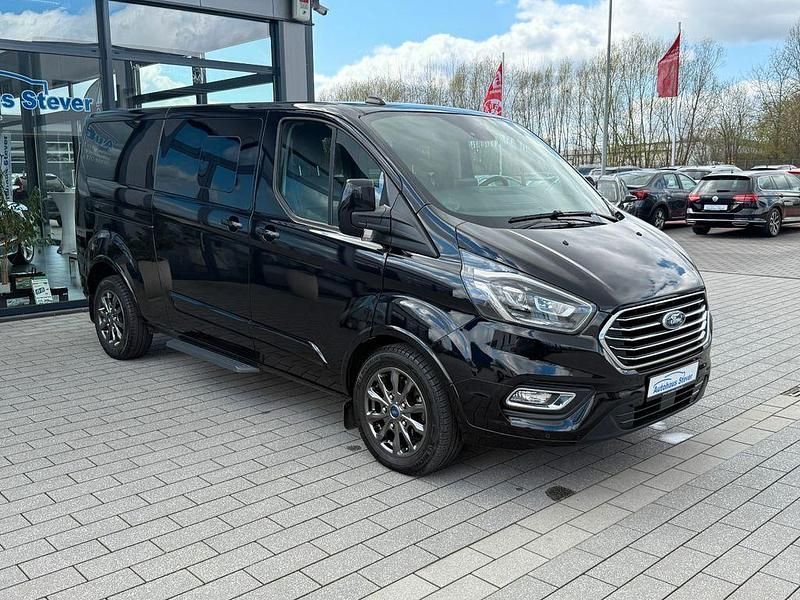 Gebraucht Ford Tourneo 170 PS (125 kW) 2022 Schwarz Kombi