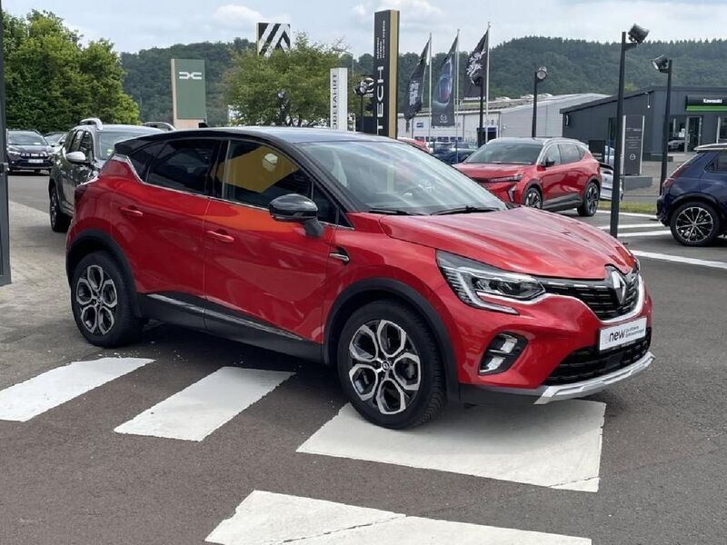 Gebraucht Renault Captur Techno 140 PS (102 kW) 2023 Rot SUV