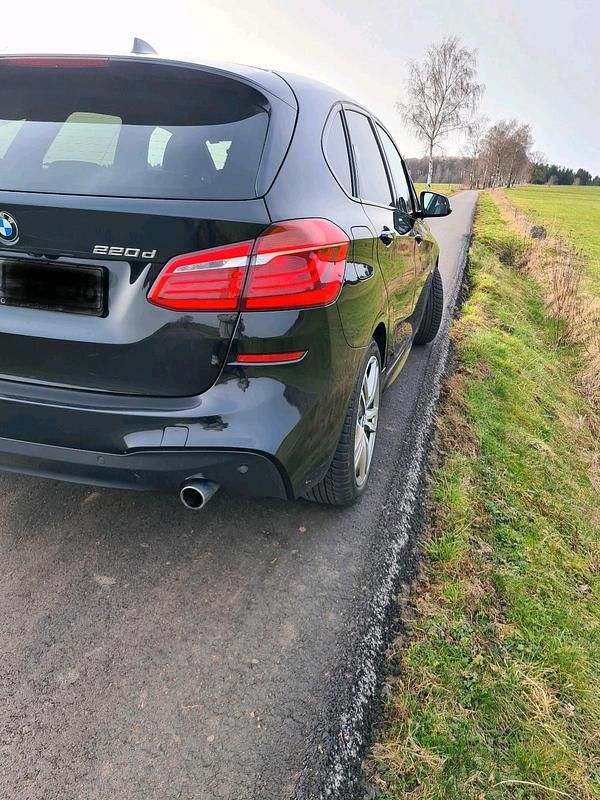 Gebraucht BMW 220 190 PS (139 kW) 2017 Schwarz Kombi