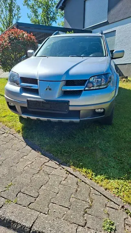 Gebraucht Mitsubishi Outlander Top 160 PS (117 kW) 2005 Silber SUV