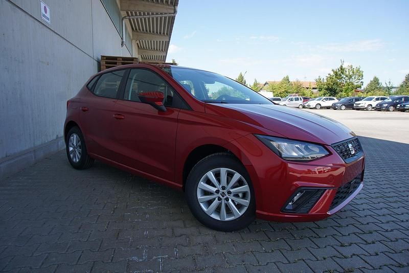 Desire rot Gebraucht 2025 Seat Ibiza Style Limousine | 15.995 € (Superpreis) - Bild 1/4