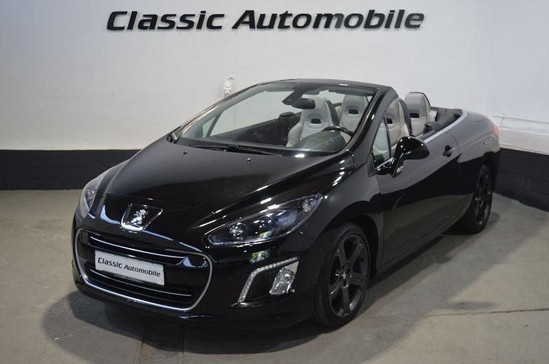 Schwarz Gebraucht 2013 Peugeot 308 CC Roland Garros Cabrio | 4.700 € (Fairer Preis) - Bild 1/4