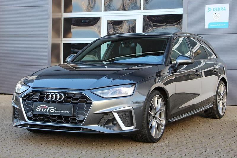 Grau Gebraucht 2022 Audi A4 S-Line Kombi | 31.490 € (Teuer) - Bild 1/4