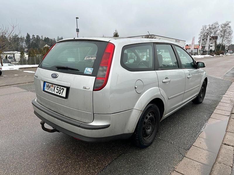 Second-hand Ford Focus 109 CP (80 kW) 2007 Gri Break
