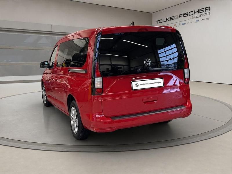 Gebraucht VW Caddy Maxi Basis 116 PS (85 kW) 2025 Rot Van / Kleinbus