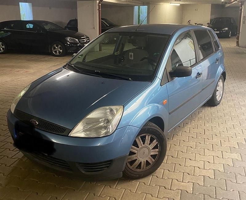 Blau Gebraucht 2001 Ford Fiesta Kleinwagen | 999 € (Guter Preis) - Bild 1/1