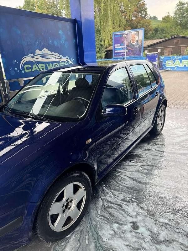 Blau Gebraucht 1998 VW Golf IV Limousine | 1.800 € (Fairer Preis) - Bild 1/4