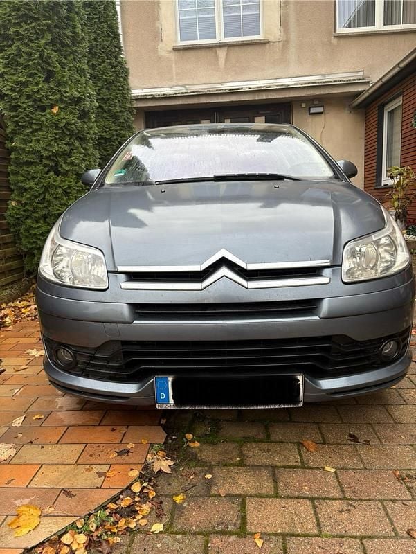 Grau Gebraucht 2007 Citroën C4 Limousine | 1.200 € (Fairer Preis) - Bild 1/4