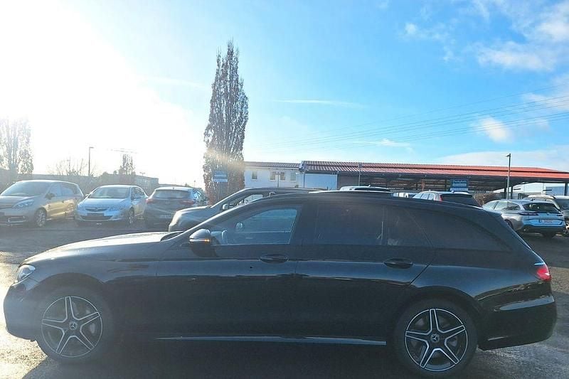 Gebraucht Mercedes E300 AMG line 306 PS (225 kW) 2020 Schwarz Limousine