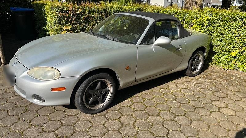 Second-hand Mazda MX5 2001 Argintiu Cabrio