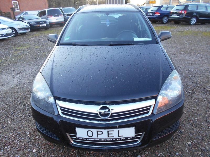 Gebraucht Opel Astra 110 PS (80 kW) 2009 Schwarz Kombi