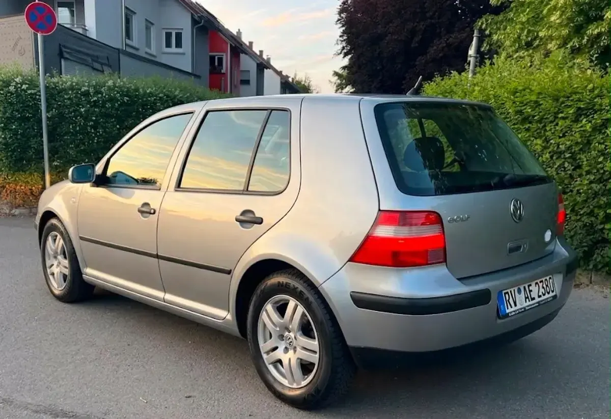 Gebraucht VW Golf IV 75 PS (55 kW) 2003 Grau Kleinwagen