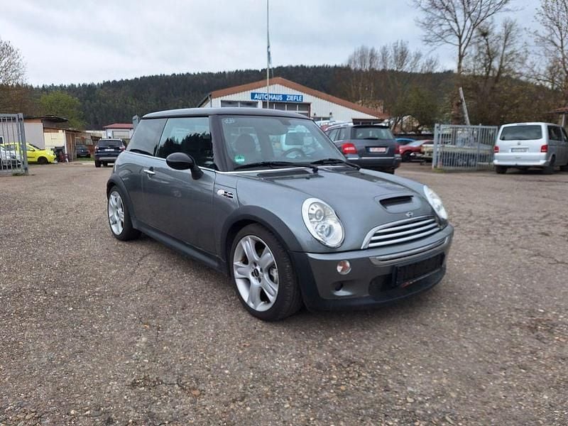 Usado Mini Cooper S 170 HP (125 kW) 2005 Cinzento Citadino