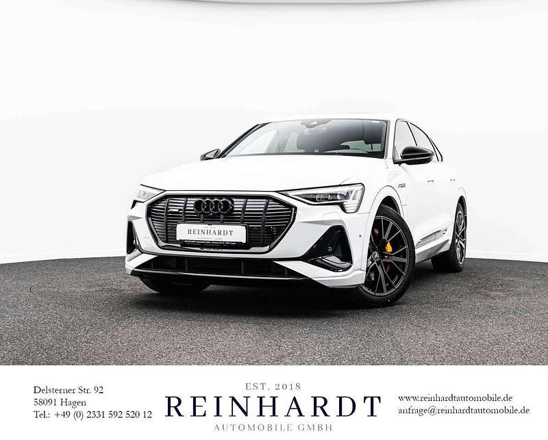 Gletscherweiß metallic Gebraucht 2022 Audi e-tron Sportback Black Edition SUV | 40.025 € (Guter Preis) - Bild 1/3