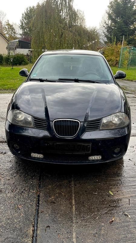 Schwarz Gebraucht 2007 Seat Ibiza Kleinwagen | 950 € (Fairer Preis) - Bild 1/4