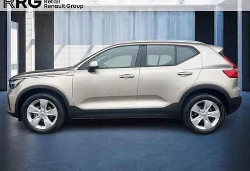 Gebraucht Volvo XC40 Core 130 PS (95 kW) 2024 Bright dusk / metallic SUV