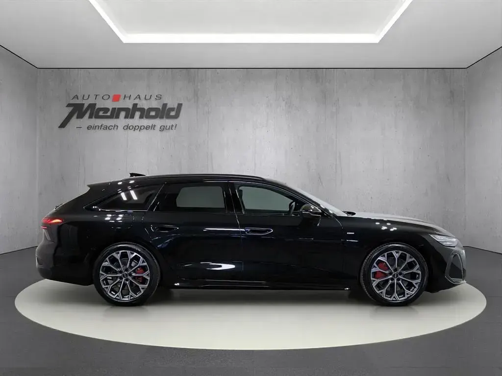 Gebraucht Audi A6 S-Line 299 PS (219 kW) 2026 Grün Kombi