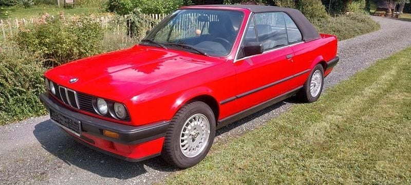 Rot Gebraucht 1991 BMW 318 Cabriolet Cabrio | 13.900 € - Bild 1/4