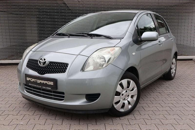 Gebraucht Toyota Yaris Sol 87 PS (63 kW) 2006 Grau Kleinwagen