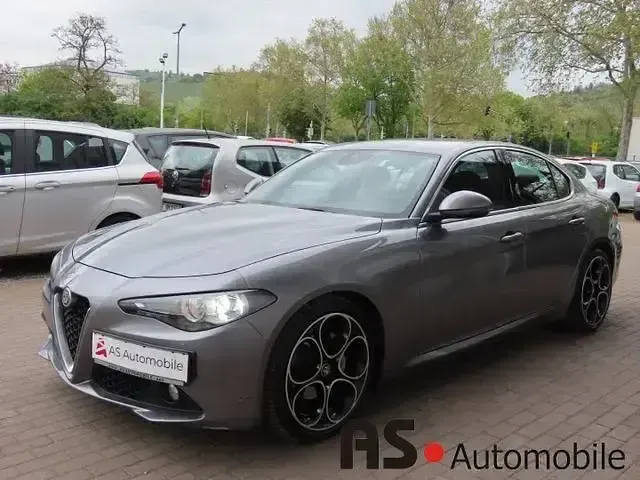 Gebraucht Alfa Romeo Giulia Super 280 PS (205 kW) 2017 Grau Limousine