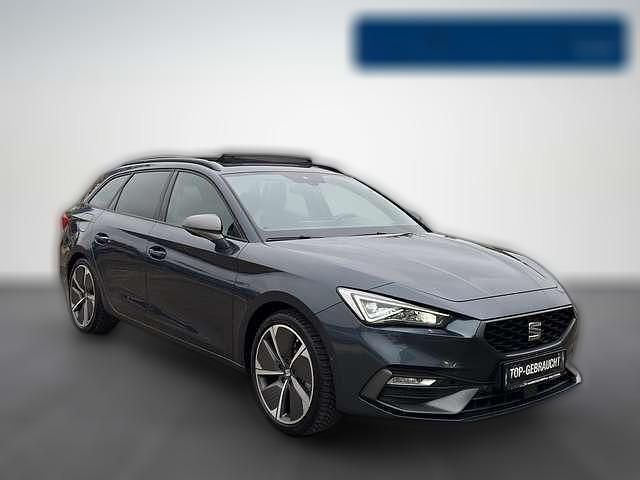 Grau metallic Gebraucht 2021 Seat Leon FR | 26.970 € (Teuer) - Bild 1/4