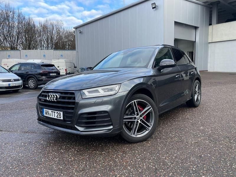 Grau Gebraucht 2019 Audi SQ5 Sport SUV | 29.990 € - Bild 1/4
