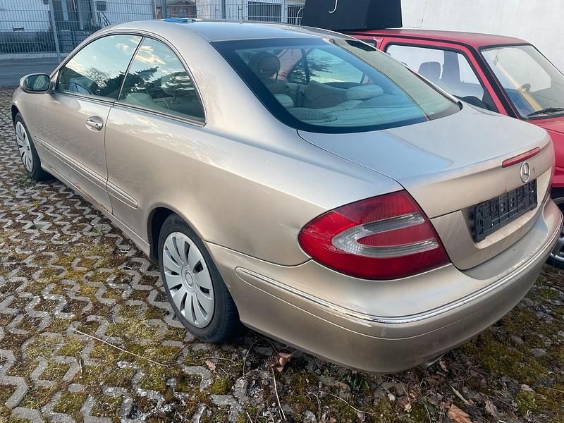 Gebraucht Mercedes CLK240 170 PS (125 kW) 2004 Coupé