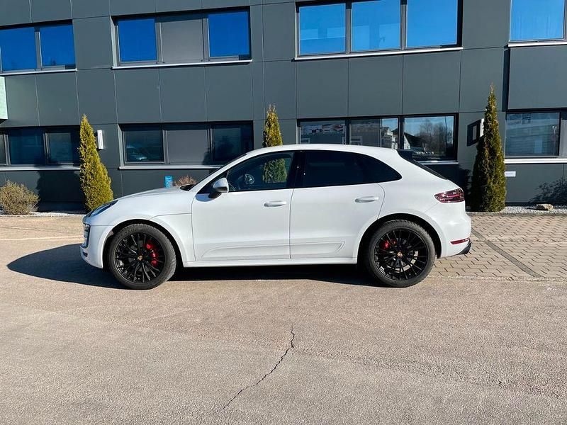 Weiß Gebraucht 2017 Porsche Macan GTS SUV | 48.300 € (Guter Preis) - Bild 1/4