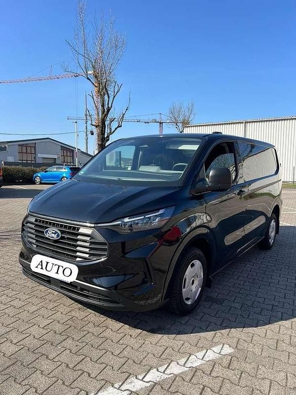 Gebraucht Ford Transit Custom Basis 110 PS (80 kW) 2025 Schwarz Pickup