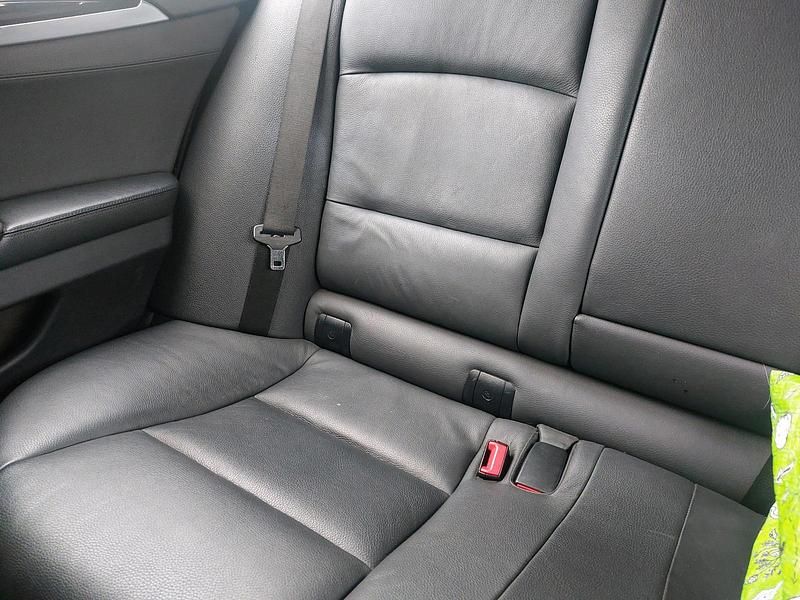 Gebraucht BMW 530 258 PS (189 kW) 2014 Schwarz Kombi