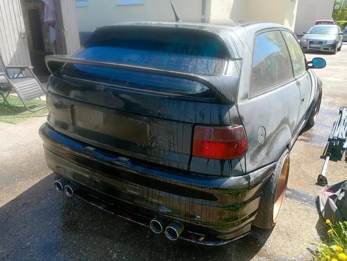 Gebraucht Opel Astra 160 PS (117 kW) 1992 Schwarz Coupé
