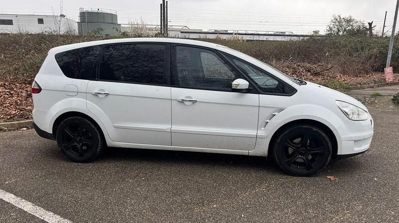 Gebraucht Ford S-MAX S 140 PS (102 kW) 2010 Weiß Van / Kleinbus