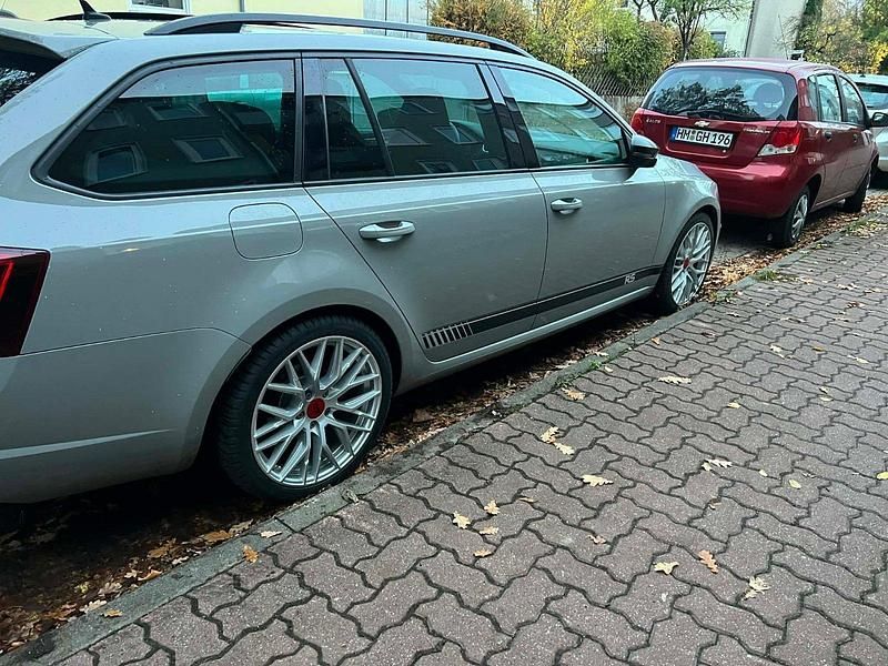 Gebraucht Skoda Octavia RS 230 PS (169 kW) 2017 Grau Kombi