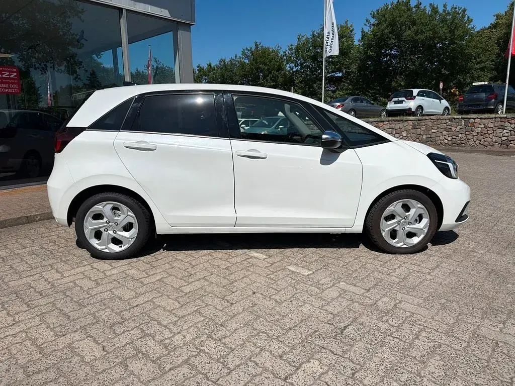 Gebraucht Honda Jazz Executive 98 PS (72 kW) 2020 Weiß Kleinwagen
