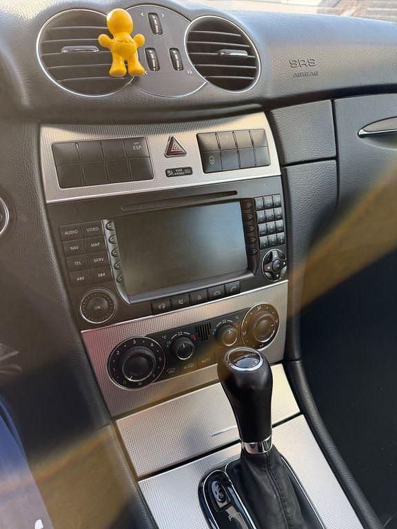 Gebraucht Mercedes CLK320 Elegance 224 PS (164 kW) 2007 Schwarz Cabrio