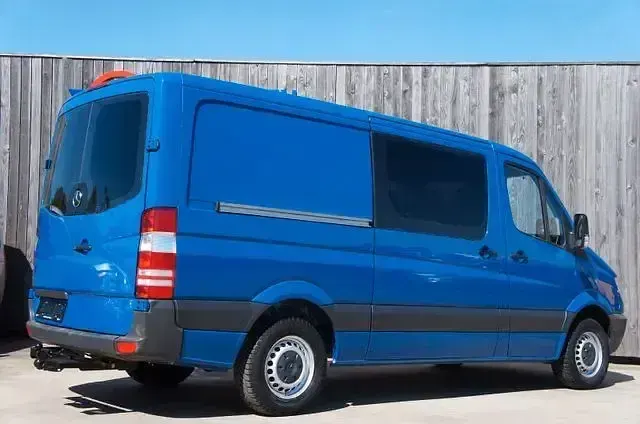 Używany Mercedes Sprinter 95 KM (69 kW) 2012 Niebieski