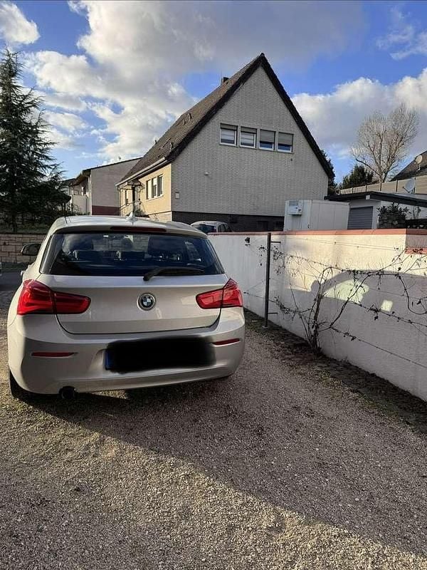 Gebraucht BMW 118 Advantage 136 PS (100 kW) 2016 Grau Kleinwagen