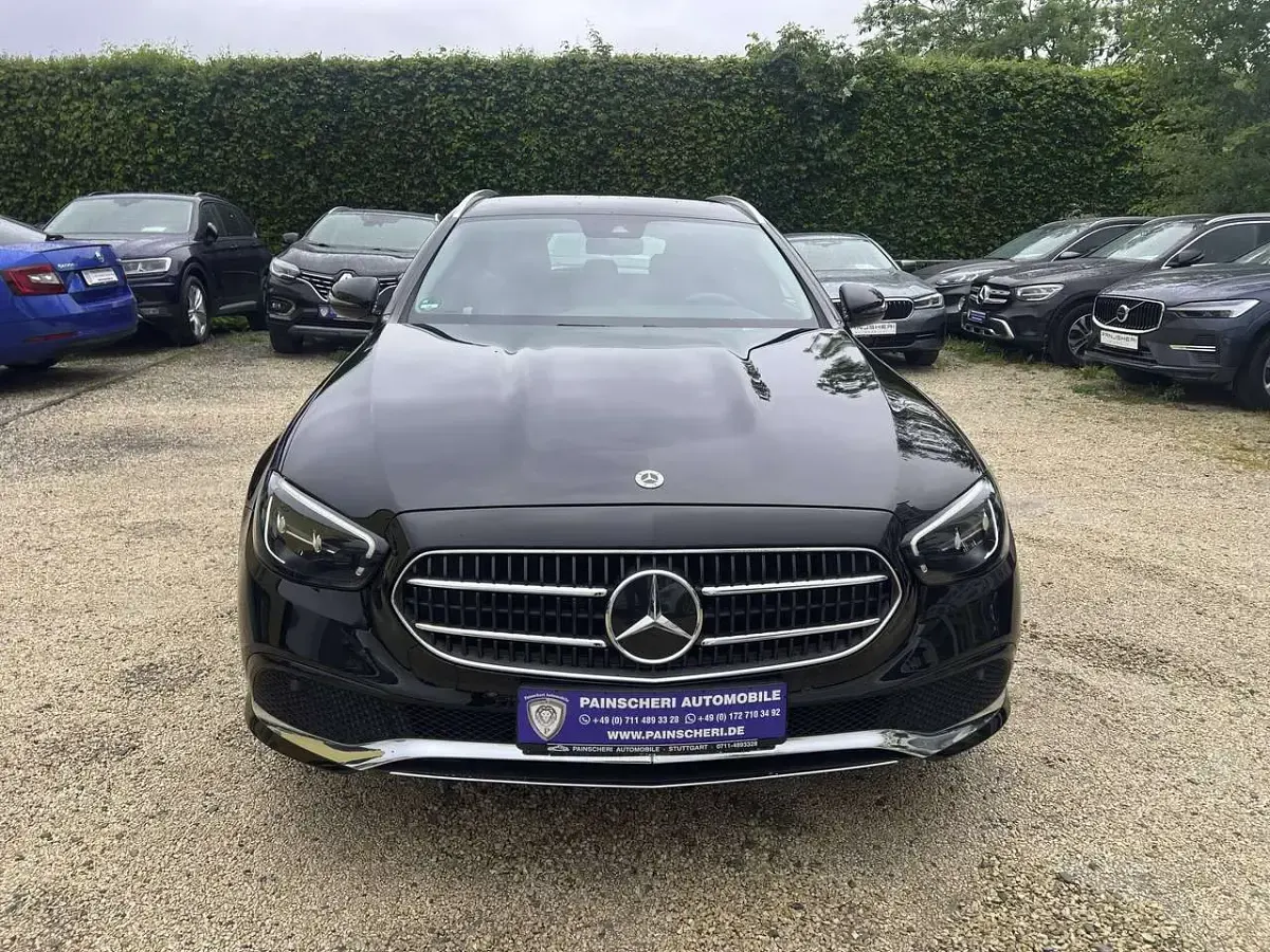 Gebraucht Mercedes E220 Avantgarde 200 PS (147 kW) 2022 Obsidianschwarz Kombi