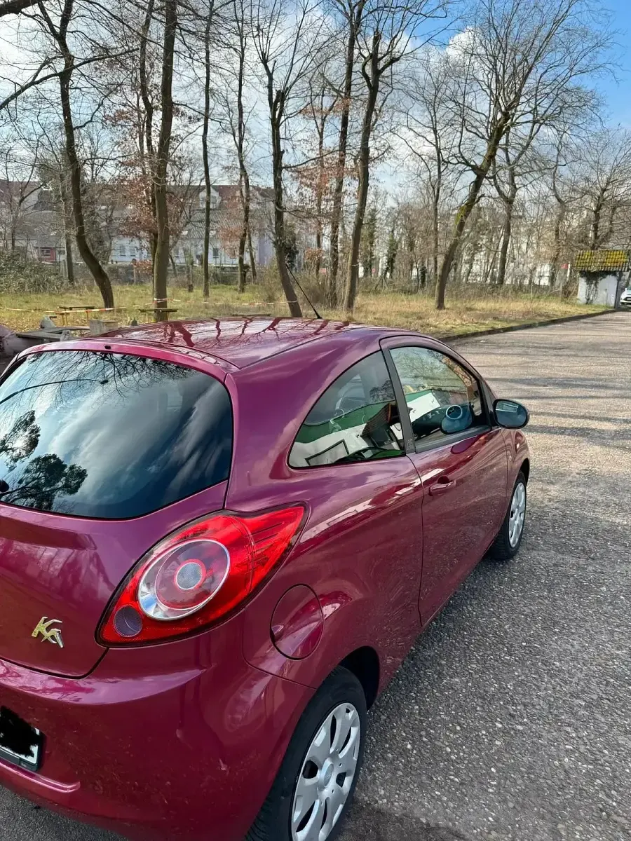 Gebraucht Ford Ka 60 PS (44 kW) 2010 Rot Kleinwagen
