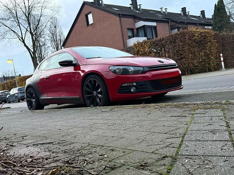Gebraucht VW Scirocco 122 PS (89 kW) 2011 Rot Coupé