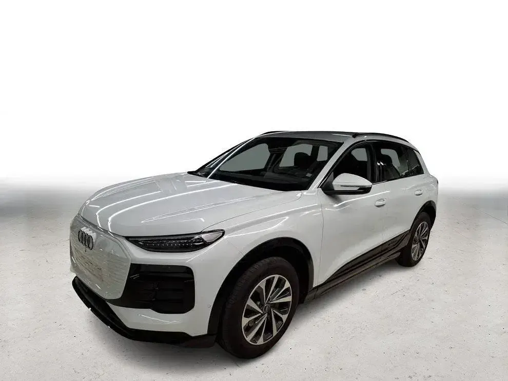 Gebraucht Audi Q6 e-tron Comfort 284 kW (387 PS) 2024 Gletscherweiß metallic SUV