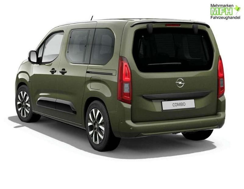 Nowe Opel Combo 131 KM (96 kW) 2026 Zielony Minivan