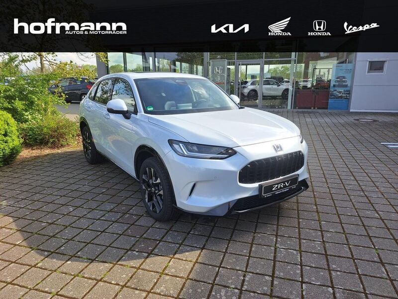 Platinum white p Neu 2024 Honda ZR-V Hybrid SUV | 38.990 € (Fairer Preis) - Bild 1/4