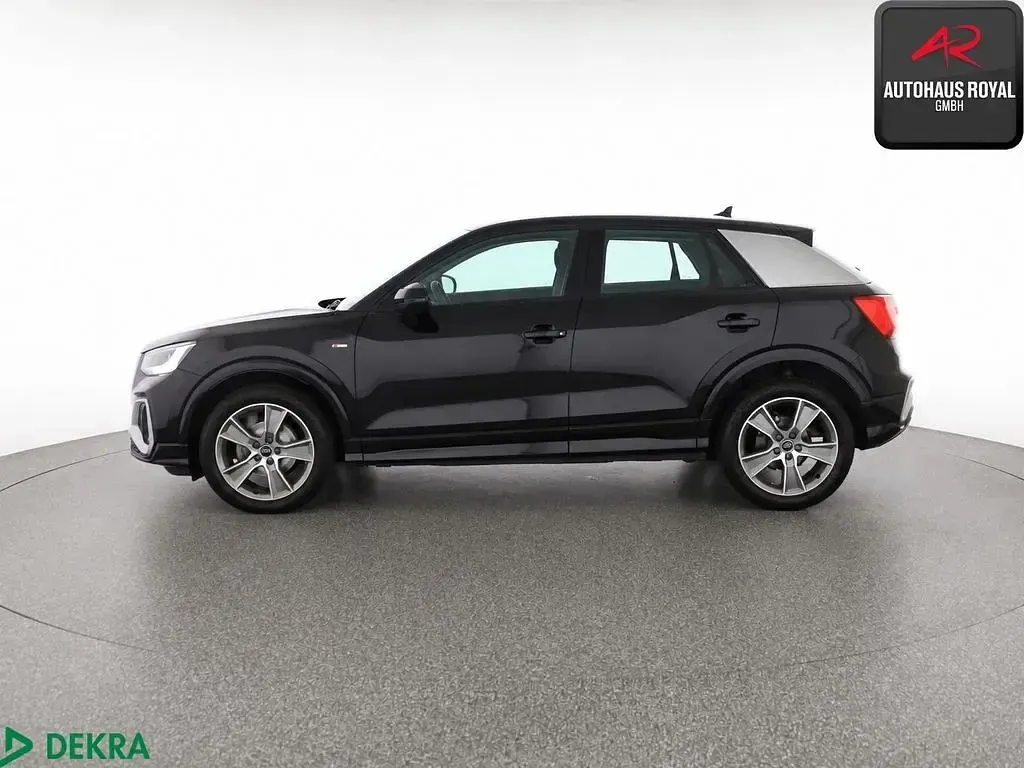 Gebraucht Audi Q2 S-Line 116 PS (85 kW) 2023 Schwarz SUV